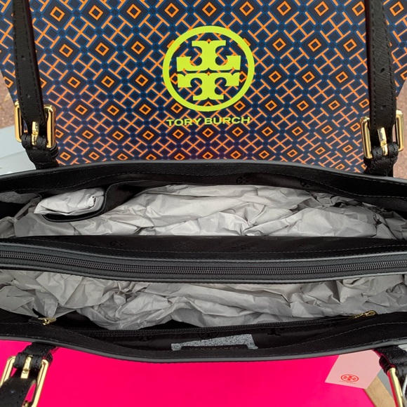 Tory Burch Large Emerson Buckle Leather Tote - Picture 5 of 8